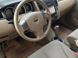 Nissan Tiida-13