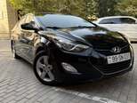 Hyundai Elantra-3