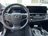Lexus ES 300h-8