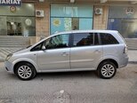 Opel Zafira-5