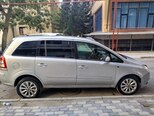 Opel Zafira-2