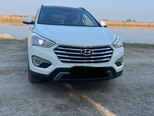 Hyundai Grand Santa Fe-1
