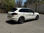 Porsche Cayenne-5