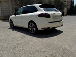 Porsche Cayenne-3