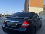 Nissan Tiida-5