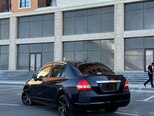 Nissan Tiida-10