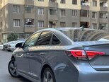 Hyundai Sonata-5