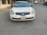 Nissan Altima-1