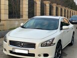 Nissan Maxima-9