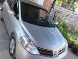 Nissan Tiida-1