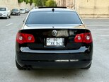 Volkswagen Jetta-10