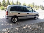 Opel Zafira-11