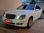 Mercedes E 280-1