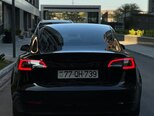 Tesla Model 3-5
