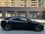 Tesla Model 3-4