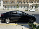 Hyundai Elantra-3