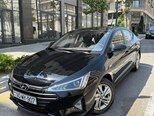 Hyundai Elantra-4