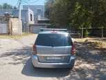 Opel Zafira-4