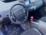 Toyota Prius-12