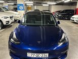 Tesla Model 3-1