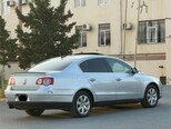 Volkswagen Passat-8