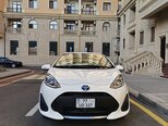 Toyota Aqua-1
