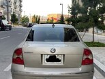 Volkswagen Passat-5