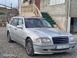 Mercedes C 220 d-2