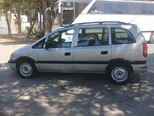 Opel Zafira-4