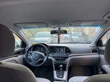 Hyundai Elantra-13
