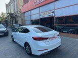 Hyundai Elantra-7