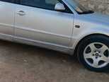 Volkswagen Passat-2