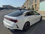 Kia K5-7