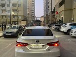 Toyota Camry-5