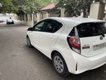 Toyota Aqua-4