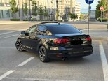 Volkswagen Jetta-2