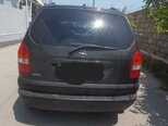 Opel Zafira-5