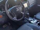 Mitsubishi Pajero-11