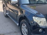 Mitsubishi Pajero-2