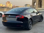 Tesla Model 3-4