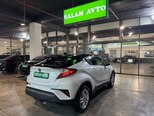 Toyota C-HR-6