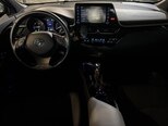 Toyota C-HR-9