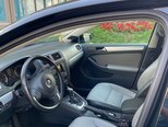 Volkswagen Jetta-7