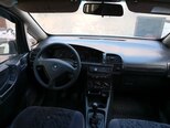 Opel Zafira-5