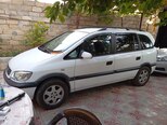 Opel Zafira-4