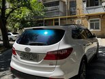 Hyundai Grand Santa Fe-4