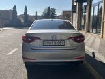 Hyundai Sonata-2