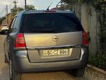 Opel Zafira-12