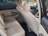 Toyota Prius-13