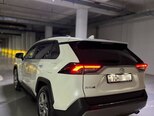 Toyota RAV4-4